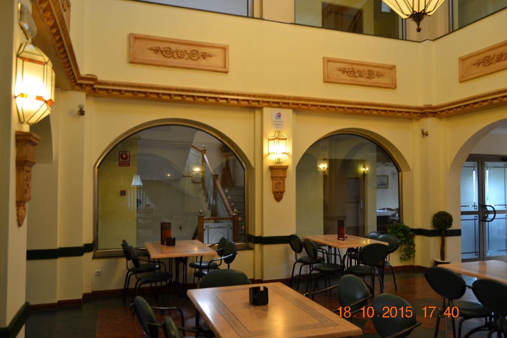 Hotel Poniente Moraleda De Zafayona エクステリア 写真