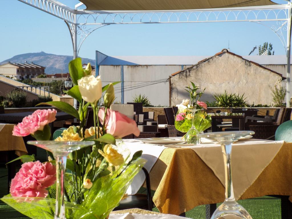 Hotel Poniente Moraleda De Zafayona エクステリア 写真