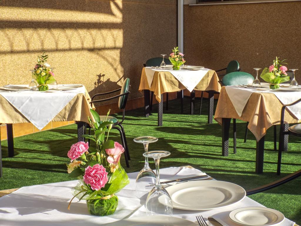 Hotel Poniente Moraleda De Zafayona エクステリア 写真