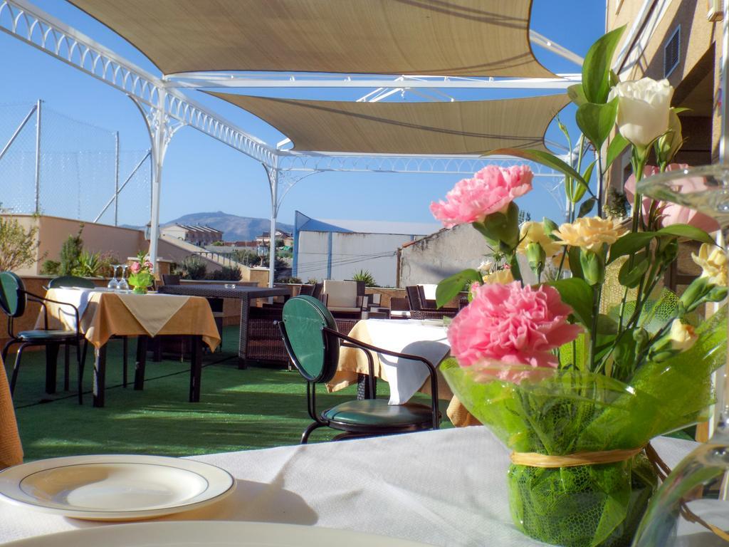 Hotel Poniente Moraleda De Zafayona エクステリア 写真