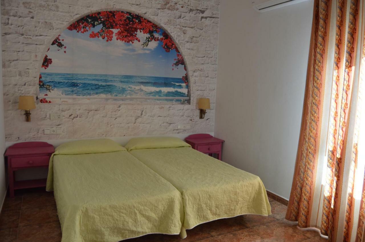 Hotel Poniente Moraleda De Zafayona エクステリア 写真