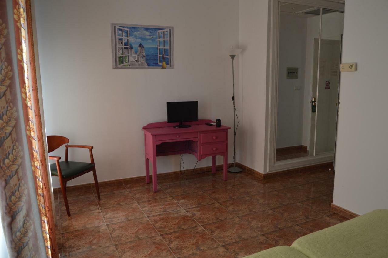 Hotel Poniente Moraleda De Zafayona エクステリア 写真
