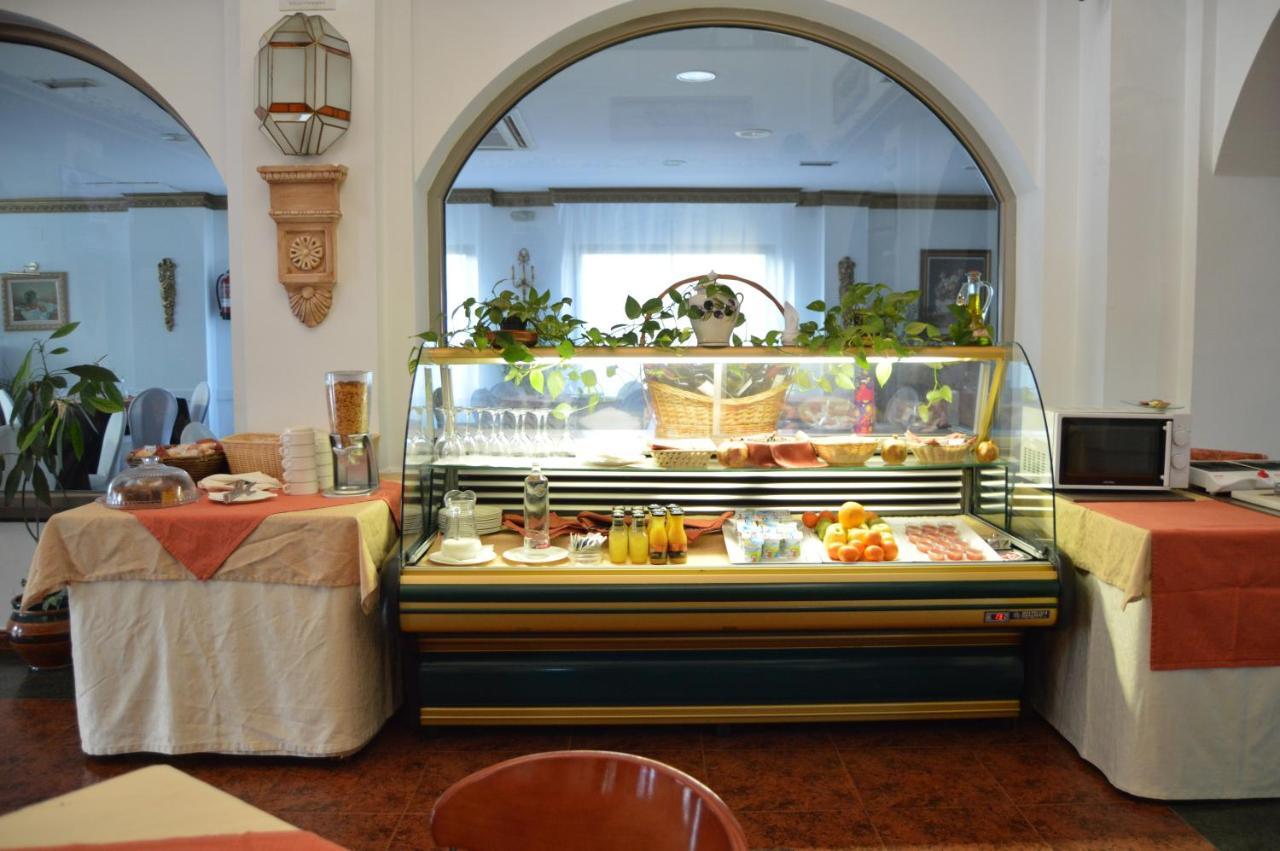 Hotel Poniente Moraleda De Zafayona エクステリア 写真