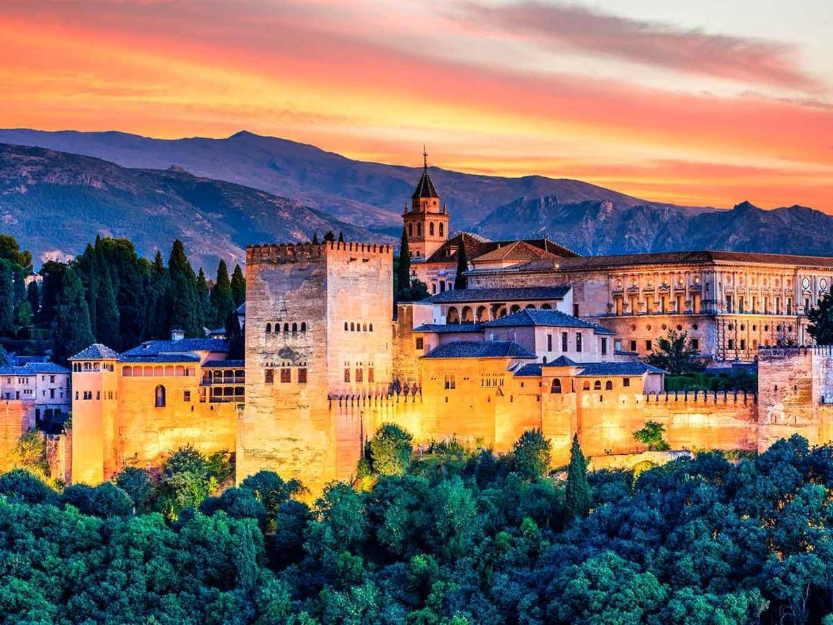 Hotel Poniente Moraleda De Zafayona エクステリア 写真